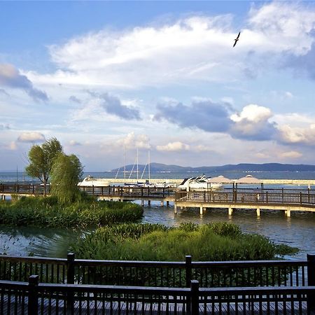 Suzhou Hanyuan Yacht&Resort Hotel Exterior photo
