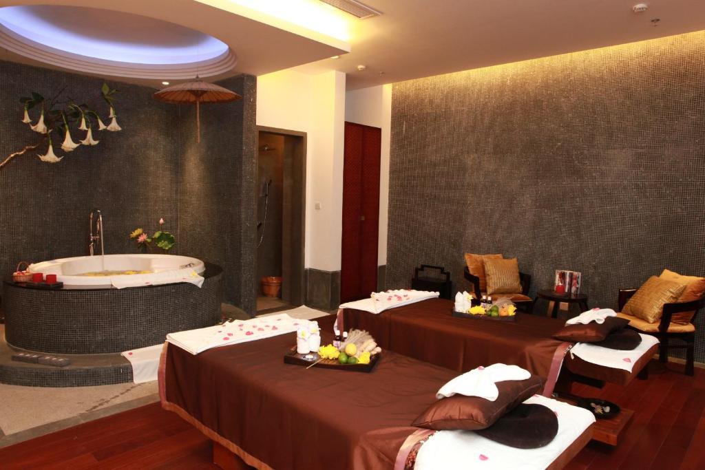 Suzhou Hanyuan Yacht&Resort Hotel Exterior photo